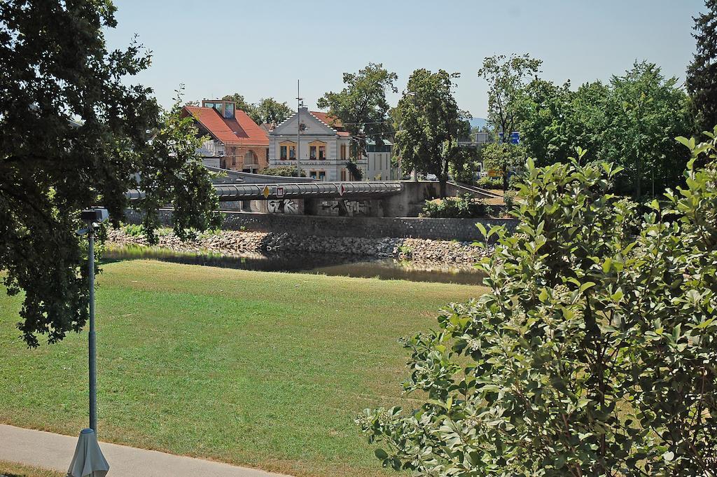 Bed and Breakfast Atelier Lanna Budweis Exterior foto